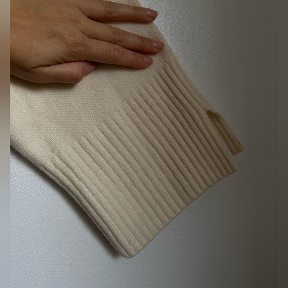 Zara cream 100% wool sweater. Worn once. - Picture 3 of 5